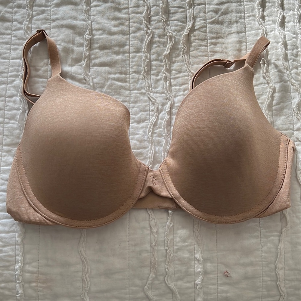 Victoria’s Secret uplift semi Demi 34D